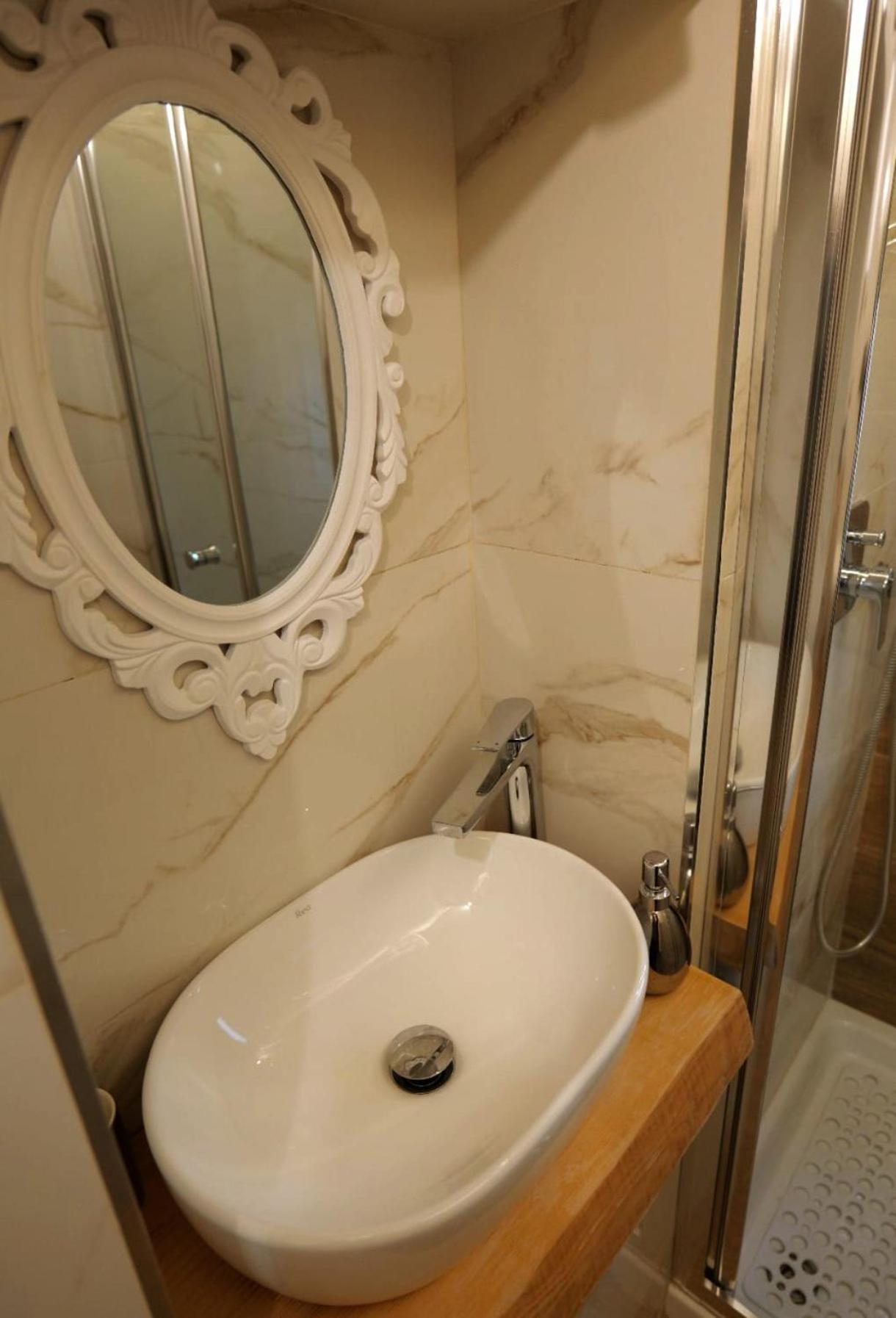 Casamira B&B Napoli Centrale Экстерьер фото